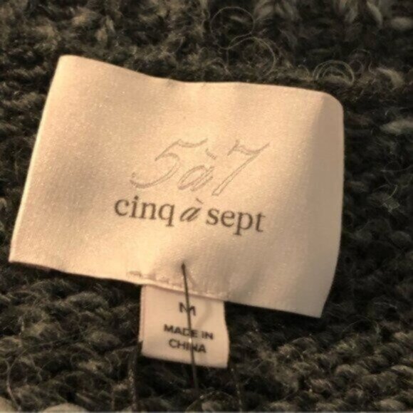 NWT CINQ À SEPT Ostrich Feather Grey Warm Comfy Cozy Dressy Sweater Medium - Picture 10 of 12